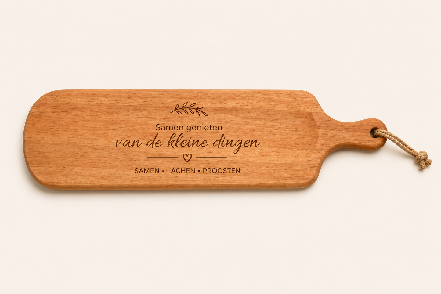 Voorbeeld naamgravure op borrelplank